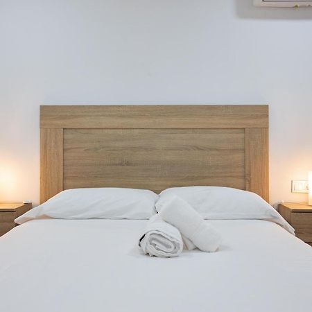 Charming 2 Bedroom Apartment At Triana Center By Oui Sevilla Exterior foto