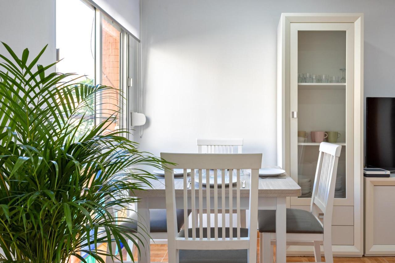 Charming 2 Bedroom Apartment At Triana Center By Oui Sevilla Exterior foto